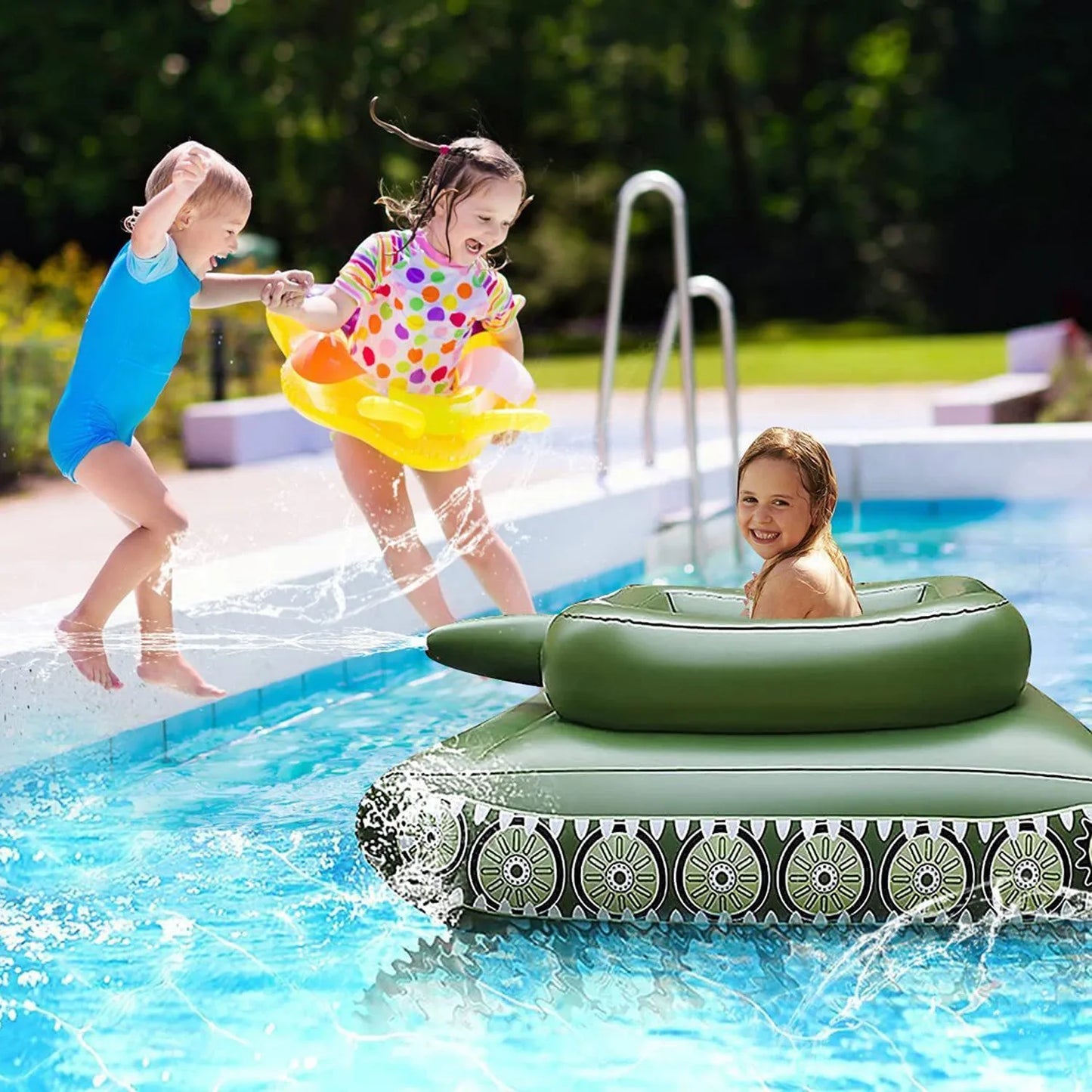 PVC inflatable tank with water gun spray