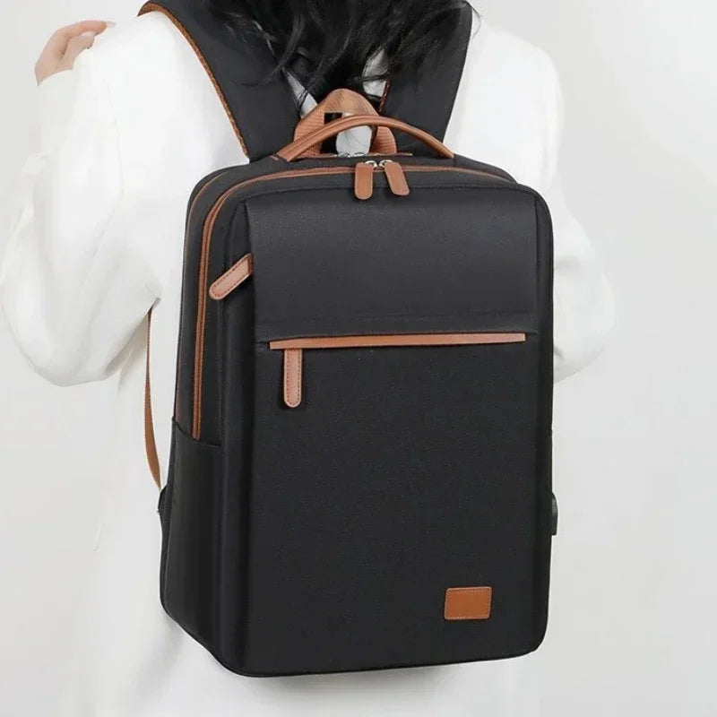 USB Men's / Women's Advanced Sense Leisure Travel Back Pack