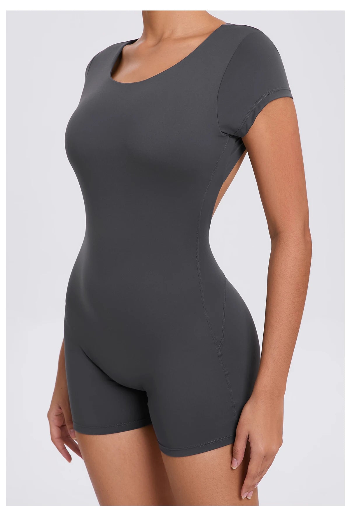 Sporty Jumpsuit Outfit for Woman
