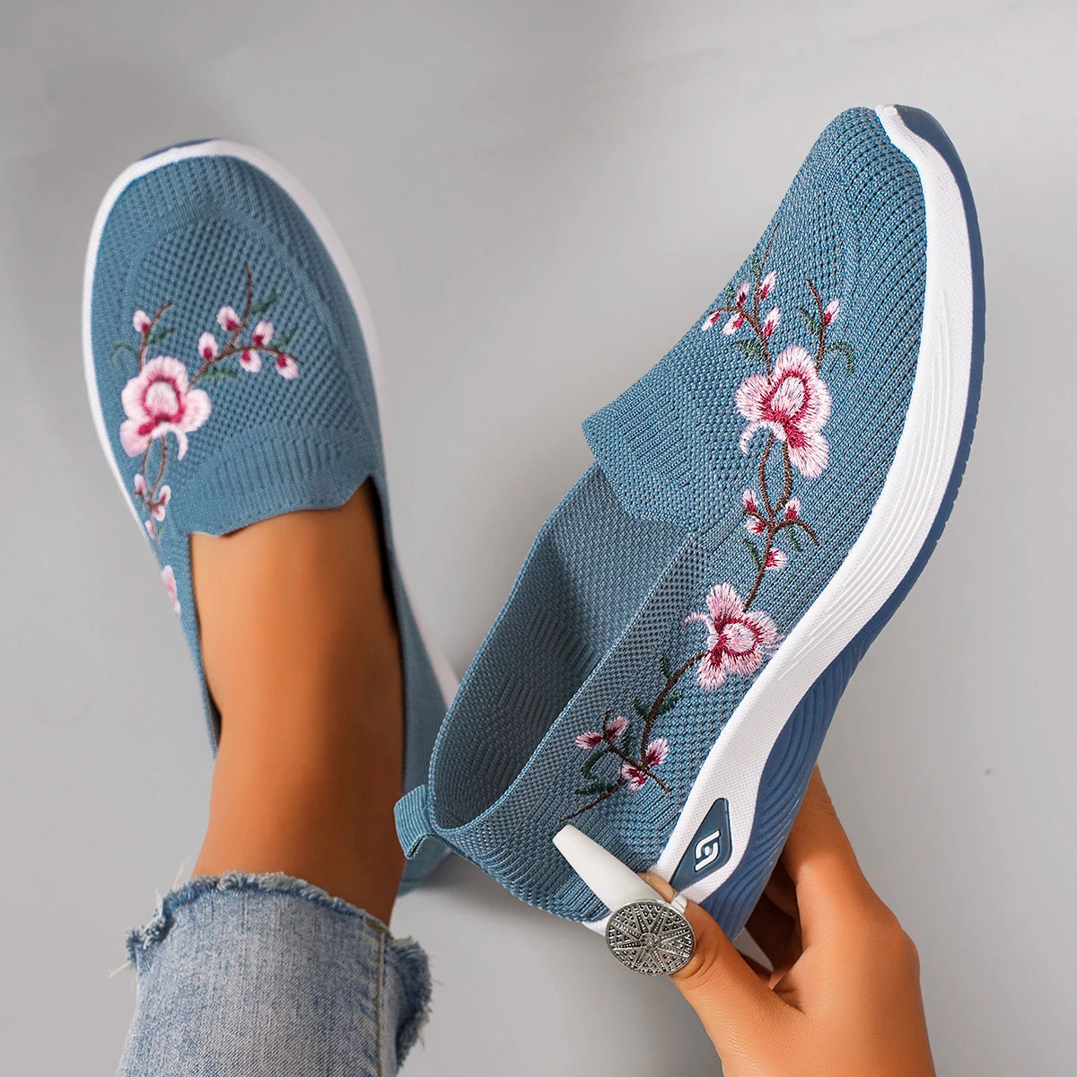 Women's summer breathable mesh flat shoes
