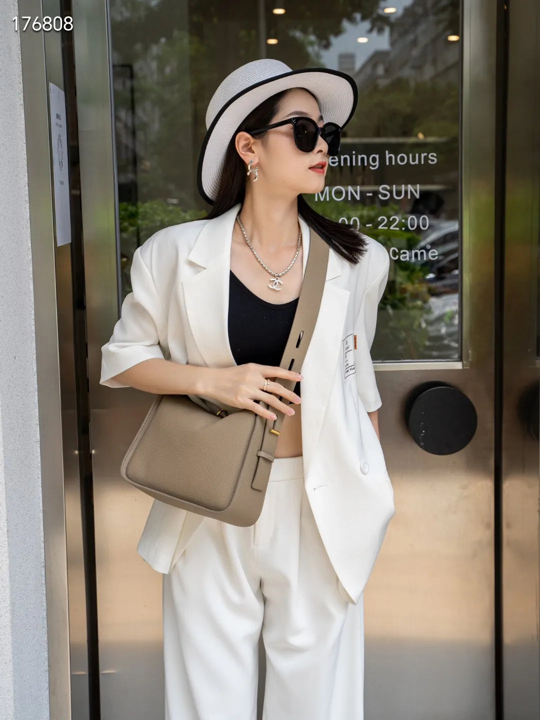 New Genuine Leather Luxury Designer Women Shoulder/Crossbody  Bags